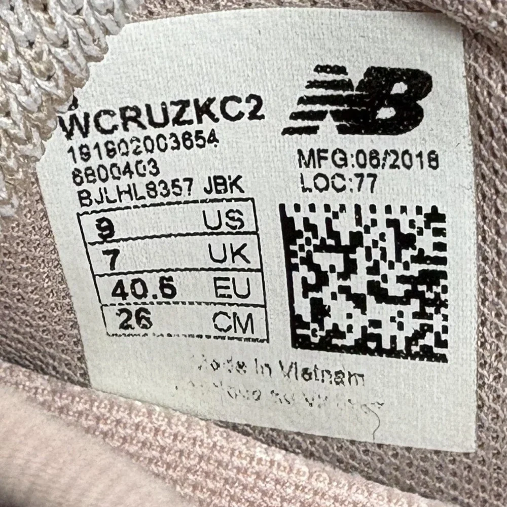 New Balance Fresh Foam Cruz v2 Pink Womens US Size 9 EUR 40.5 WCRUZKC2 Sneakers - Picture 9 of 9